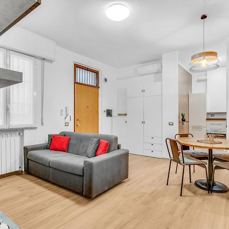 Ris161 -Modern Apartment Equipped With All Comfort- Сесто-Сан-Джованни Экстерьер фото